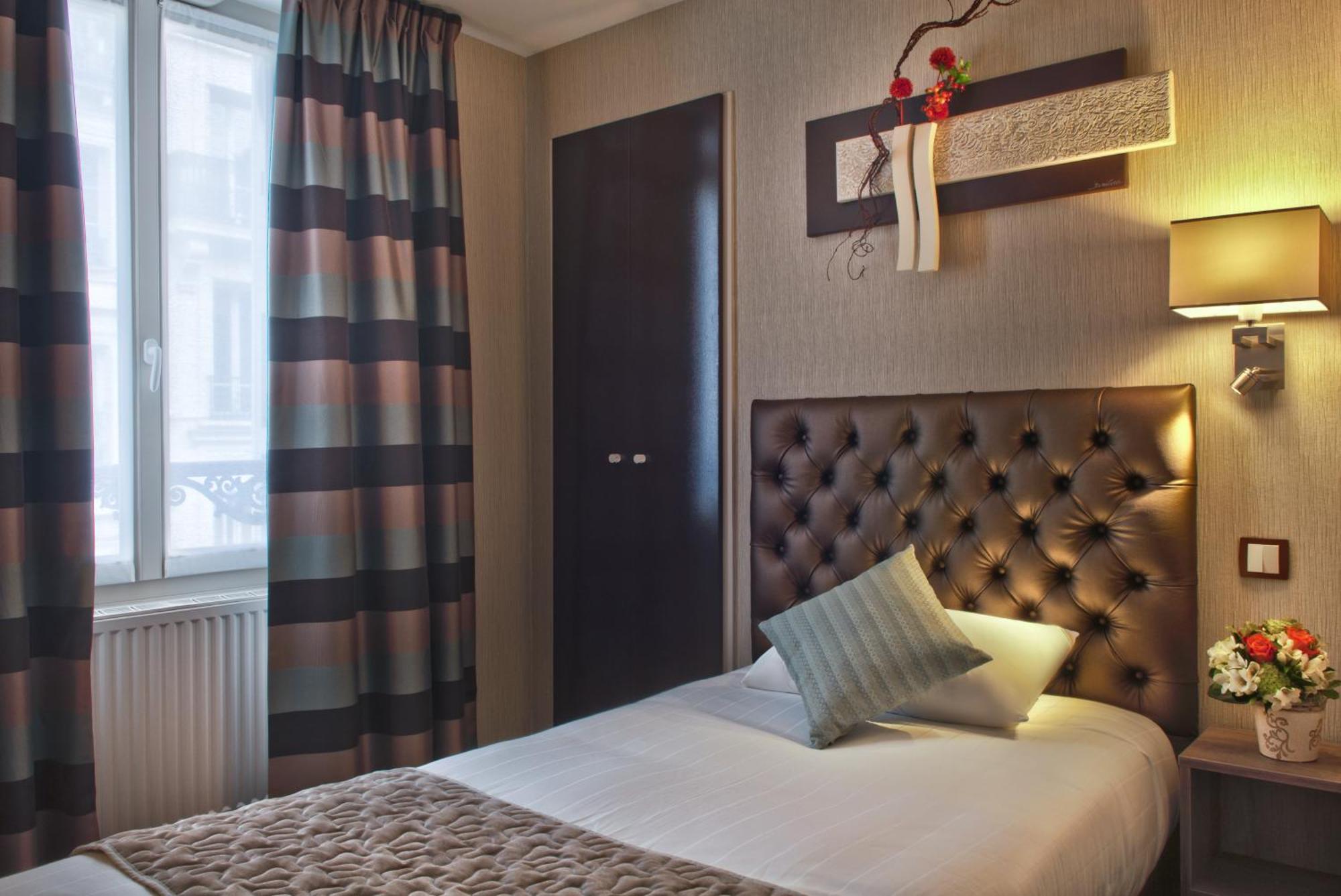 Single Room,1706776257:JPEG